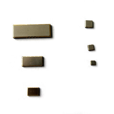 Wysoka selektywność częstotliwości Niska strata wstawienia SAW Filter Kompaktny i lekki do zastosowań mikrofalowych