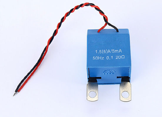 Miniaturowy przekładnik prądowy z przewodem wyjściowym do elektronicznego systemu monitorowania